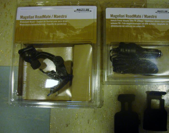 Magellan Roadmate Maestro Windshield Mount and Vehicle Power Adapter Magellan Roadmate Maestro Windshield Mount and Vehicle Power Adapter