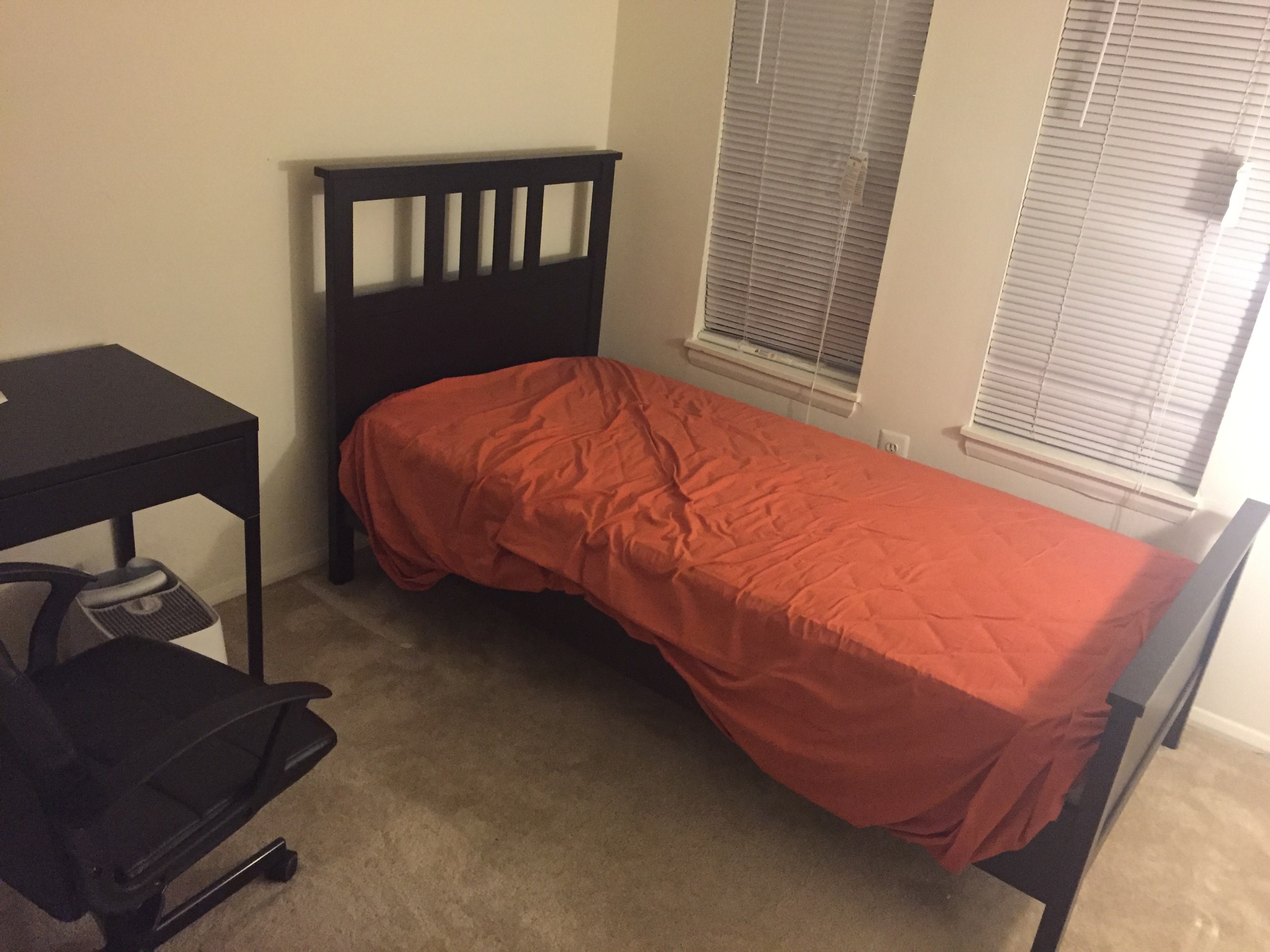 Single Room Paying Guest With Lunch And Dinner Single Room Paying Guest With Lunch And Dinner