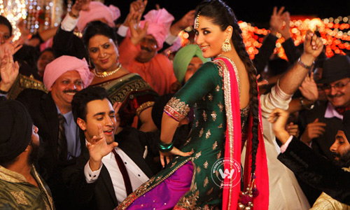 Gori Tere Pyaar Mein Movie Review