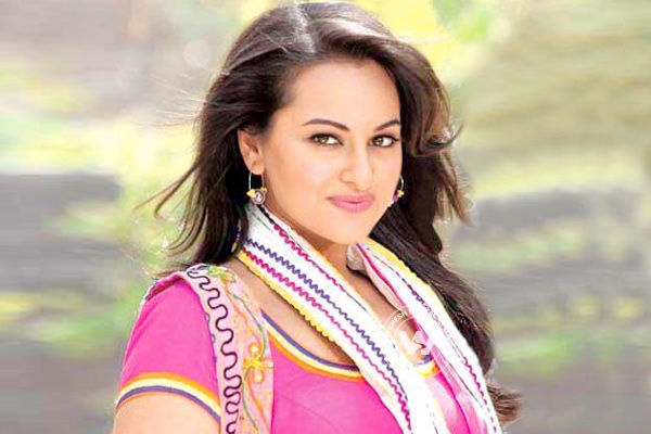 Sonakshi Sinha croons for &#039;Tevar&#039;