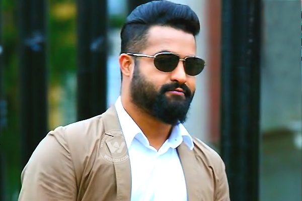 NTR Thanks the Audience},{NTR Thanks the Audience