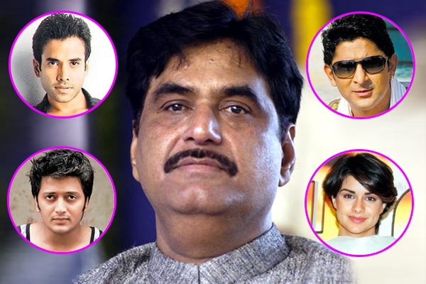 Bollywood mourns Union Minister Gopinath Mundes death},{Bollywood mourns Union Minister Gopinath Mundes death