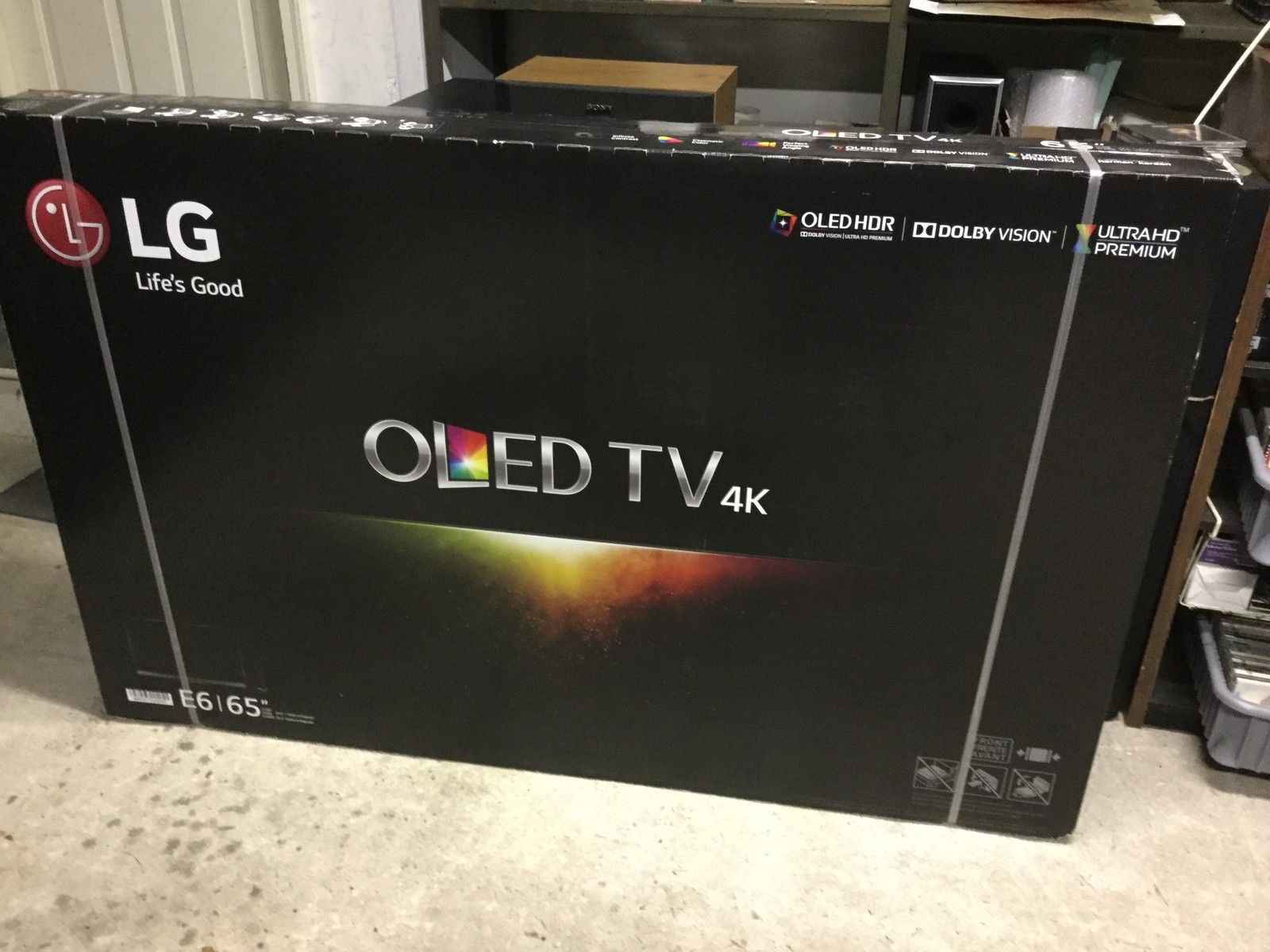 LG OLED65B6P Flat 65–Inch 4K Ultra HD TV