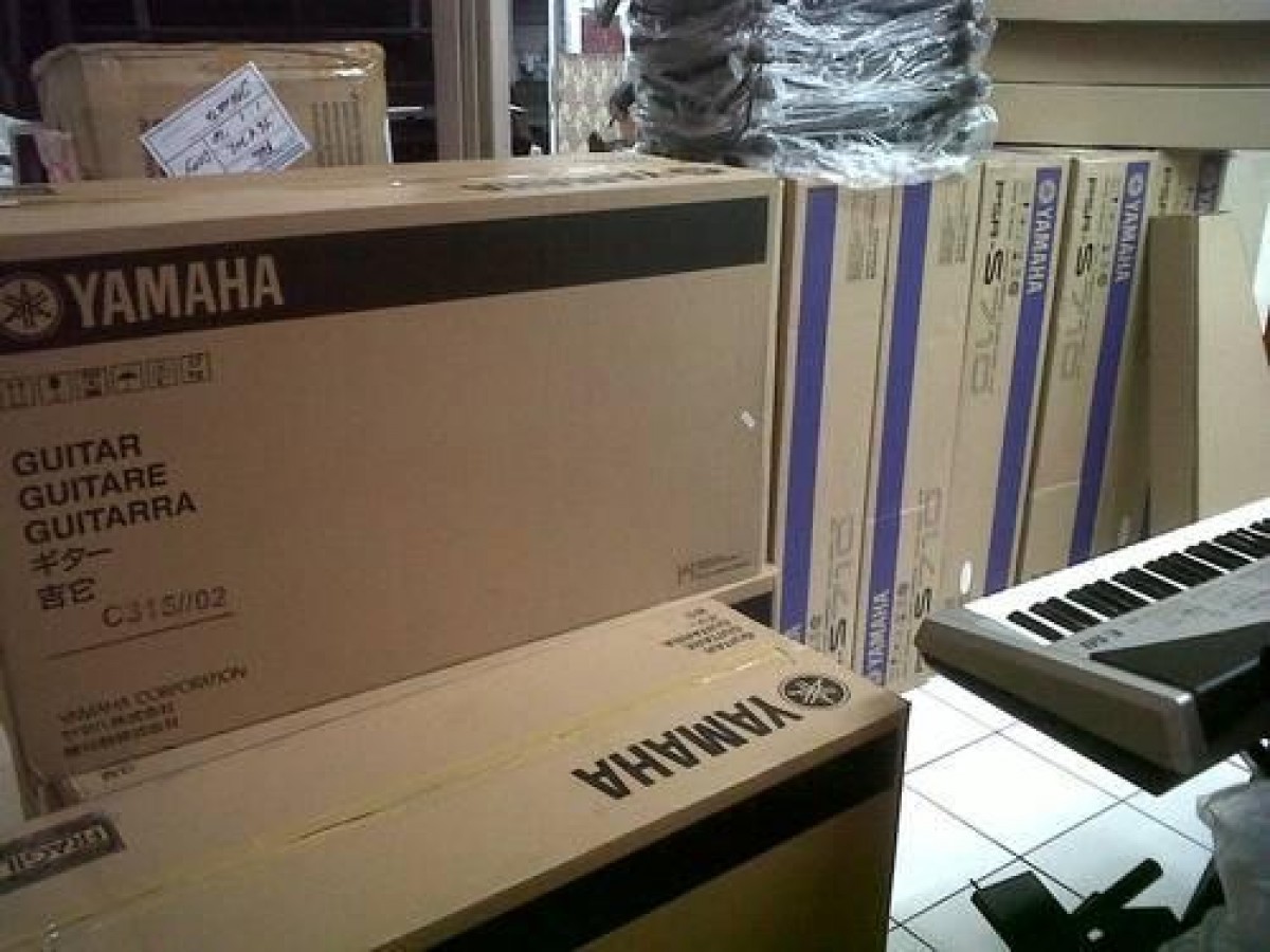 SELLING :Yamaha...