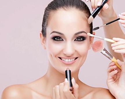 Bellesa Divina - Make Up & Hairstyling Services in