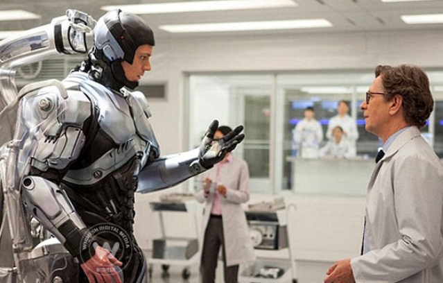 Abbie Cornish on a Shift dress at Robocop Photo Shoot