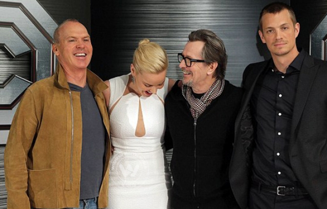 Abbie Cornish on a Shift dress at Robocop Photo Shoot