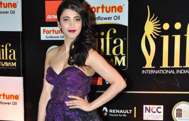 shruthi-haasan-iifa06