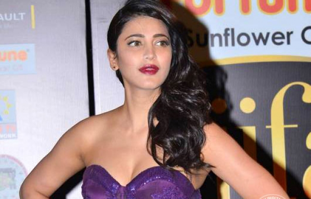 shruthi-haasan-iifa09