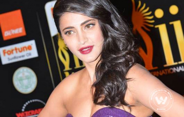 shruthi-haasan-iifa14