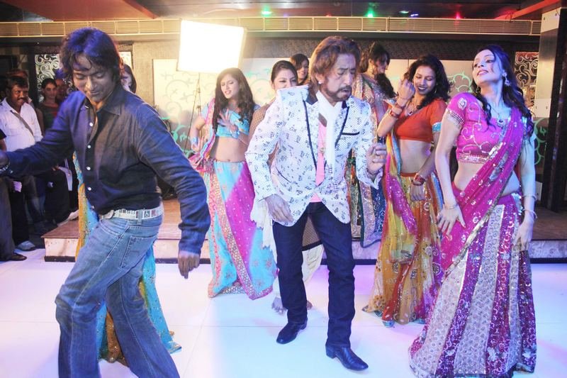 Mumbai Can Dance Saala Movie On Locations Stills