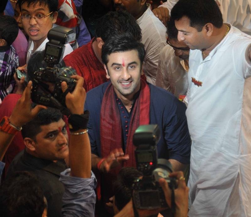 Ranbir Kapoor at Lalbaugcha Raja 2013