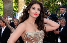Aishwarya Rai Bachchan stuns in a Robert Cavalli at Cannes 2014