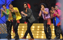 Bollywood dazzles at Mumbai Police show