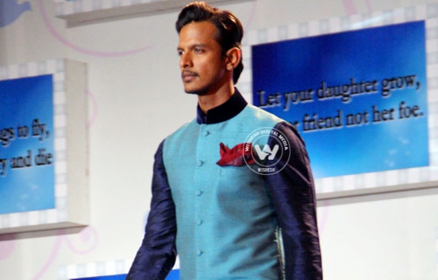 Celebs hit the ramp for a noble cause