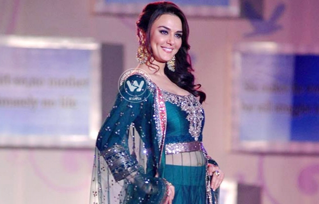 Celebs hit the ramp for a noble cause