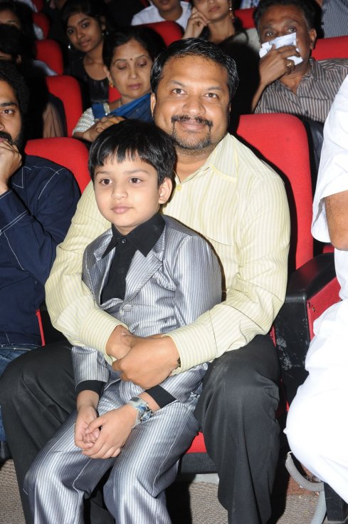SRI_13790284
