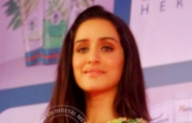 Shraddha Kapoor At Himalaya Herbals Attempt Of Guinness World Records