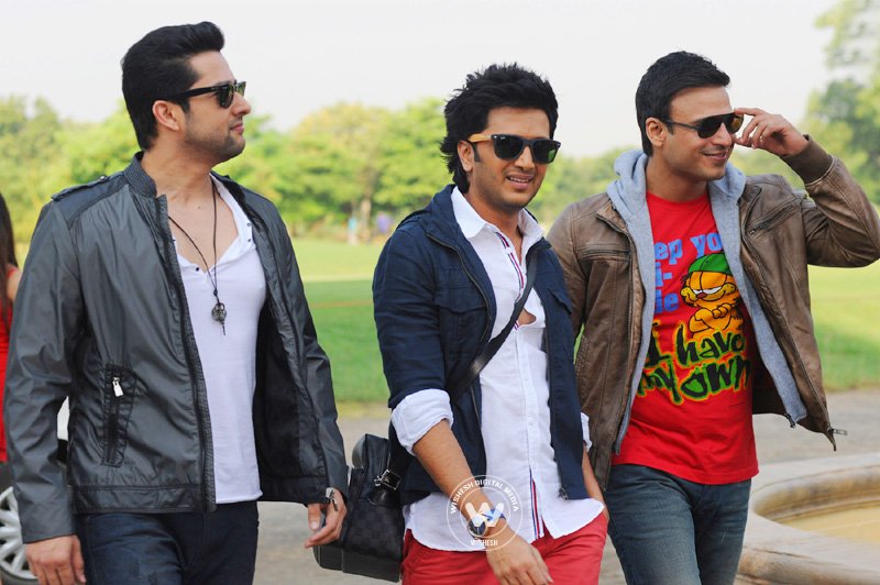 Grand Masti Movie Stills