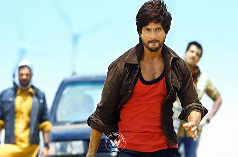R...Rajkumar Movie Stils
