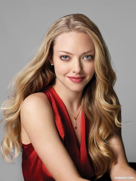 Amanda Sayfried Latest Gallery