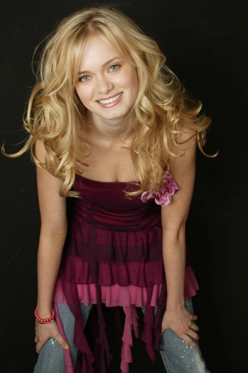 Sara Paxton