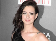 anne-hathaway01
