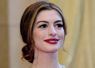 anne-hathaway04