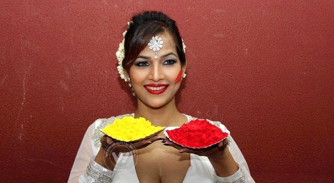 Tanisha Singh Celebrates Holi