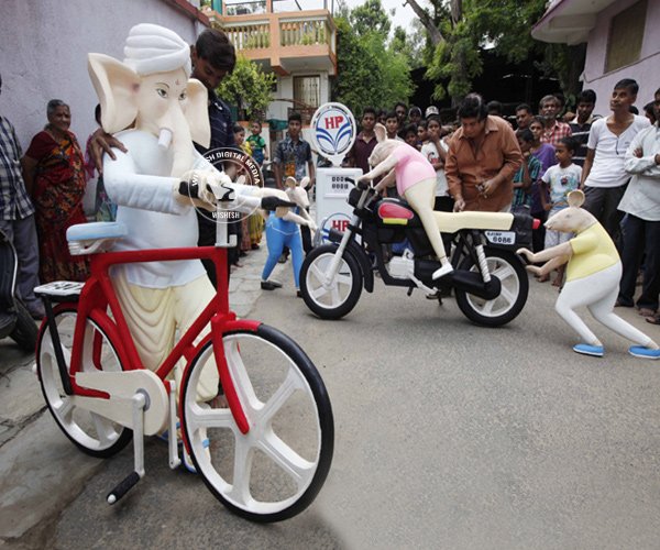 Ganesh Chaturthi Fever Grips India