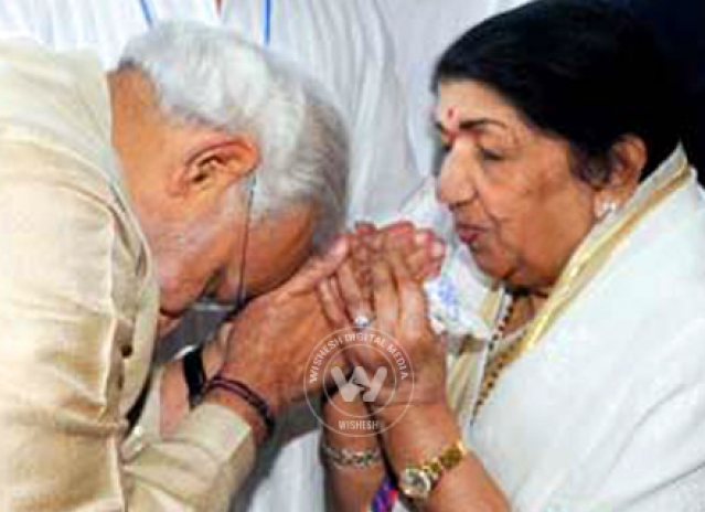 Lata Mangeshkar honored by Modi