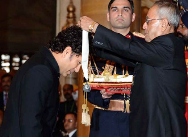 Sacin Tendulkar recieves Bharat Ratna
