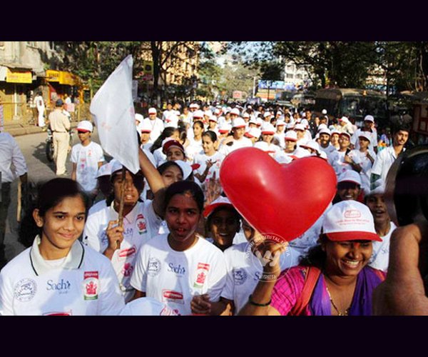 Salman kicks off Little Hearts Marathon