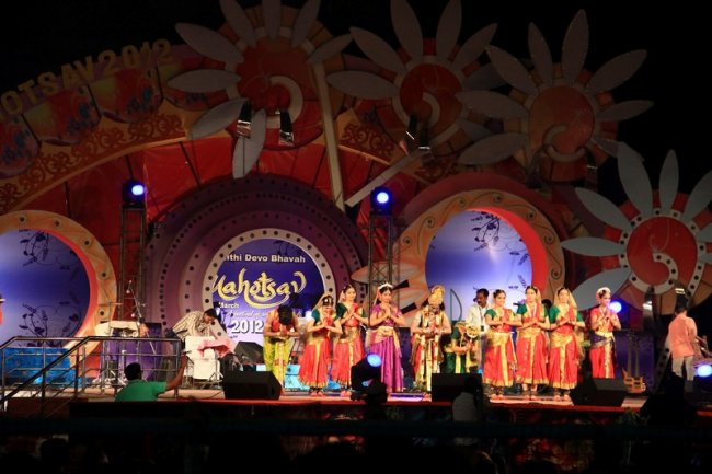Taj Mahotsav