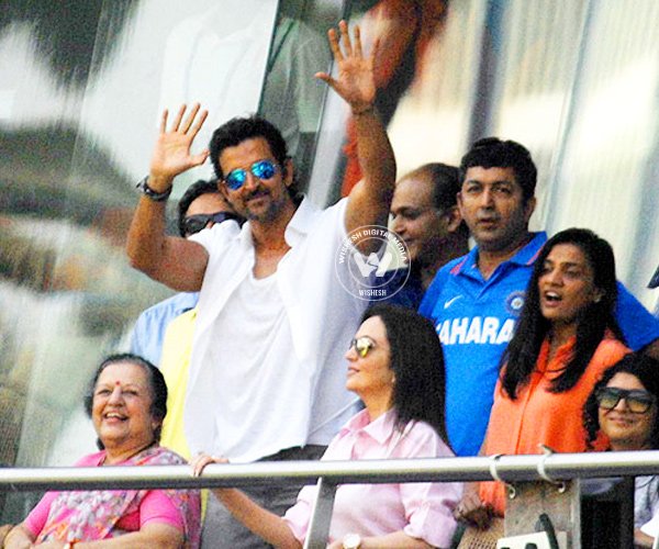 Celebs, Politician cheer for Sachin