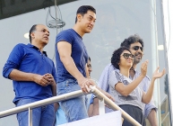 Celebs, Politician cheer for Sachin