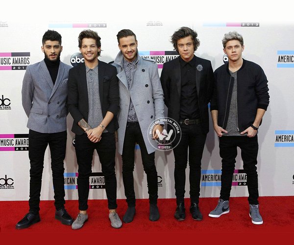 Celebs at AMA awards