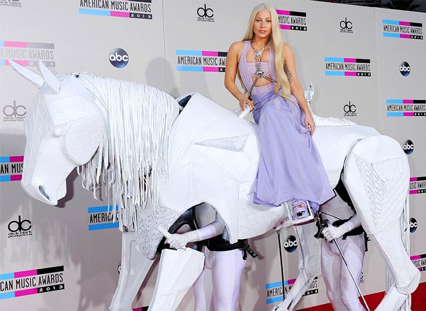 Celebs at AMA awards