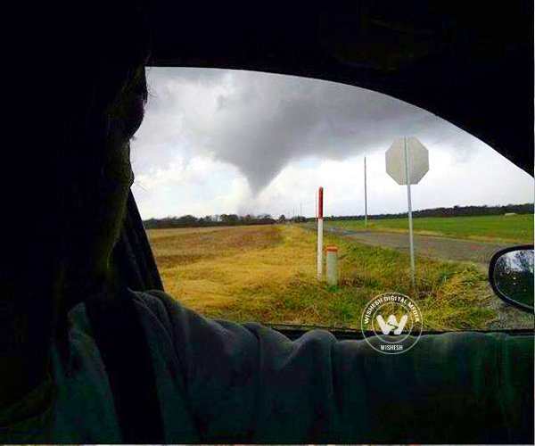 Late-season storm slams Midwest