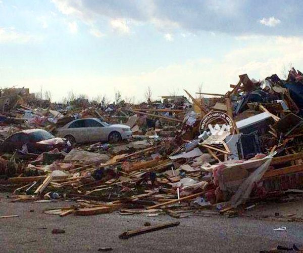 Late-season storm slams Midwest