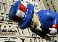 Macy's Thanksgiving Parade 2013 pictures