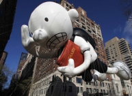 Macy's Thanksgiving Parade 2013 pictures