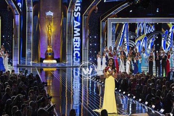 Nina Davuluri - Miss America 2014 Pageant