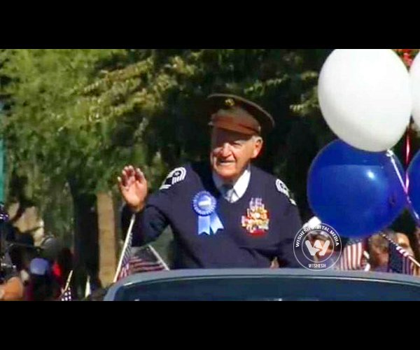 Veterans Day Parade in Phoenix, 2013