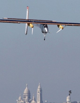 World's most advanced solar-powered airplane