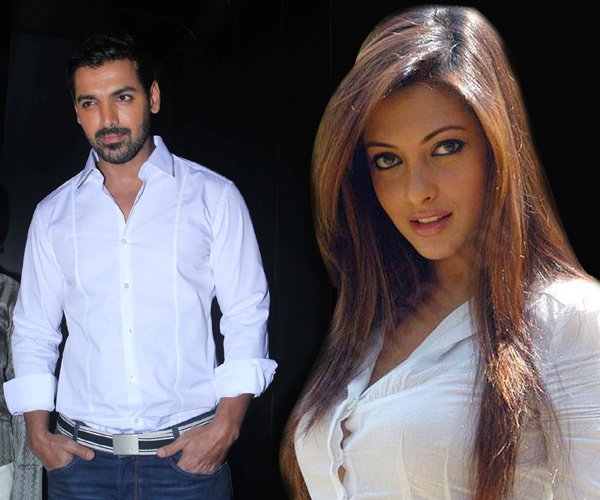 Wallpaper 2of 11 | John Abraham loved Riya | love stories of Bollywood | Kareena Kapoor and Shahid Kapoor