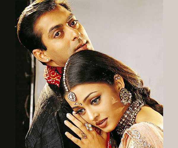 Salman Khan and Aishwayra Rai | Bollywood love stories that turned bitter | Aishwarya Rai and Vivek Oberoi | Wallpaper 9of 11