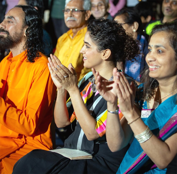 Sanya Malhotra at Dallas Yoga Festival