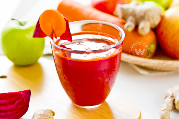 beet-carrot-smoothie