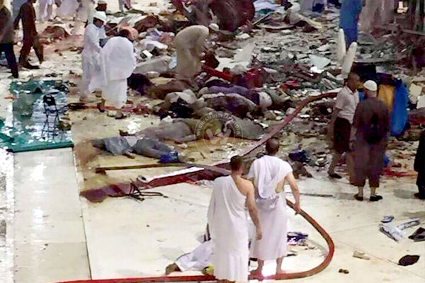 /media/k2/galleries/46920/mecca-accident-01